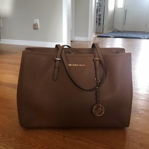 Michael Kors tote